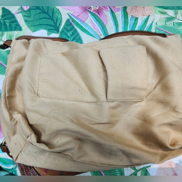 Repair Needed or Use for Parts Only Inner Coach Label with Serial # is Missing - Picture 14 of 17